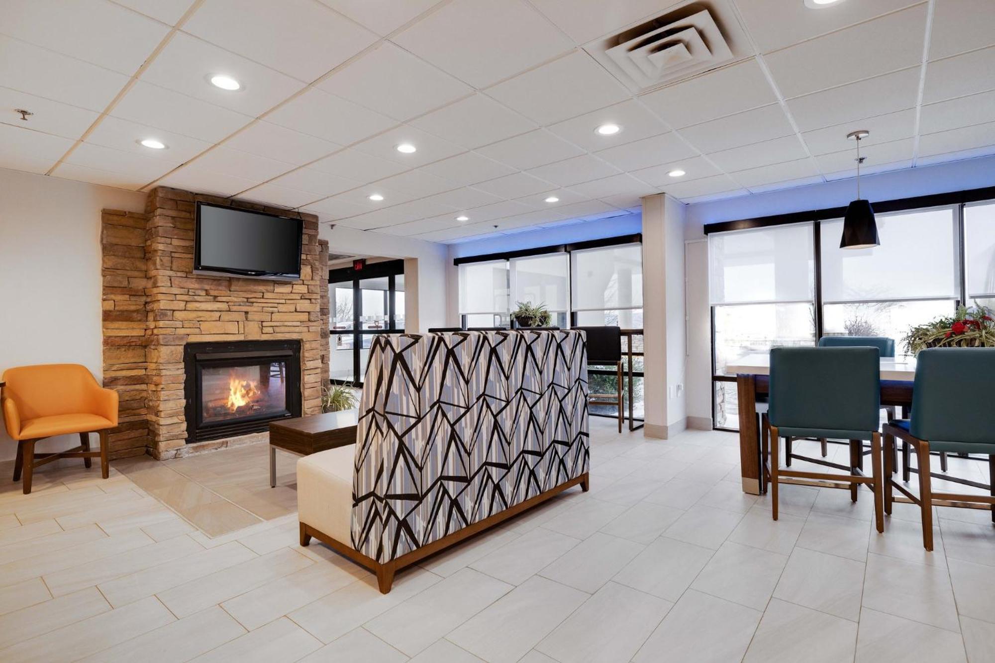 Holiday Inn Express Wilkes Barre East By Ihg Exterior foto