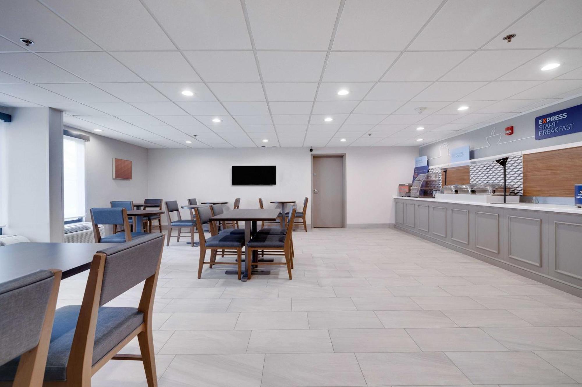 Holiday Inn Express Wilkes Barre East By Ihg Exterior foto